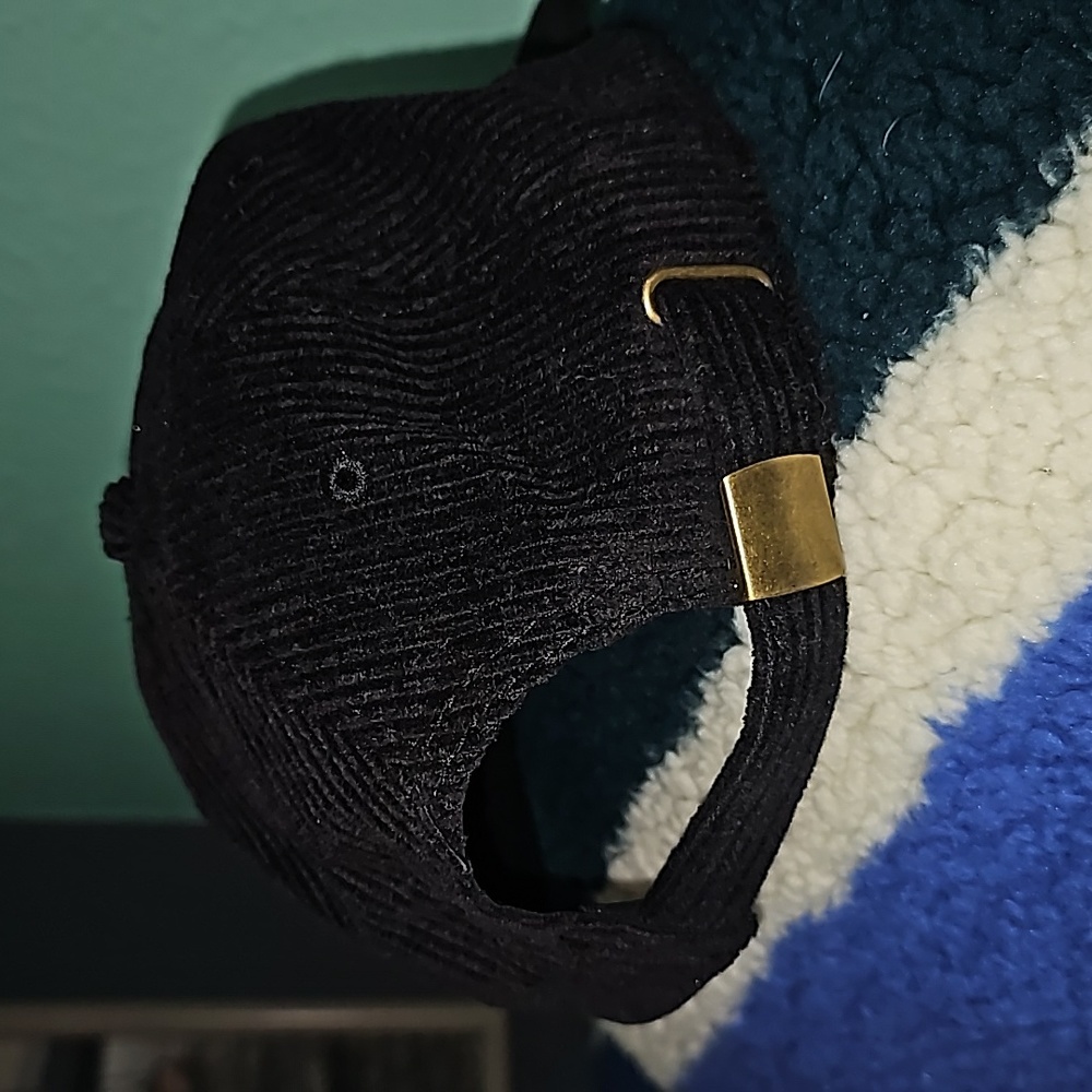SNRK Hat - Picture 4 of 7